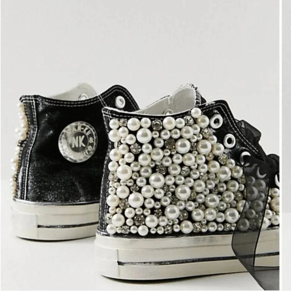 NAN-Ku Free People‎ Crush High Top Sneakers Pearl Embellished Black 39
